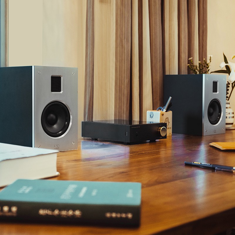 山靈&nbsp;氣動式高音無源音箱&nbsp;JET1，10月27日全網開售，零售價2798元。EA5+JET1&nbsp;HiFi音響套裝價7998元，均享受6期免息分期